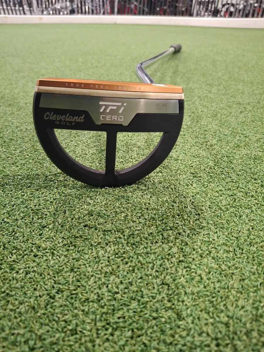 Titleist clevelnad golf clubs - Image 1