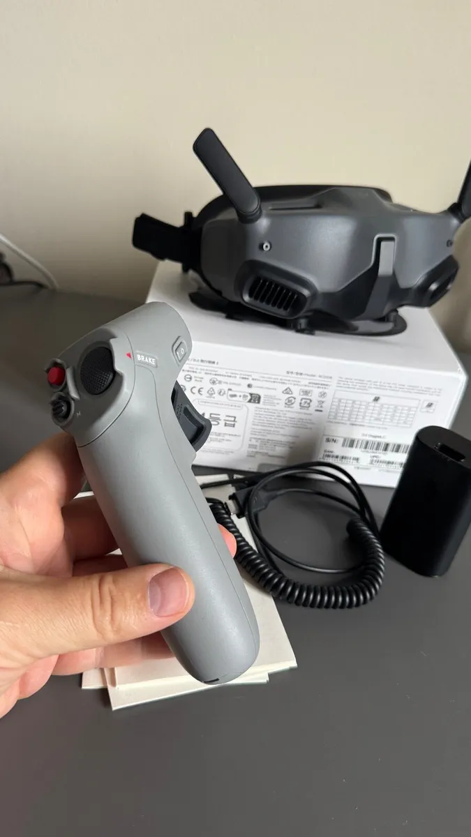 DJI Goggles 2 & Motion controller Full set - Image 3