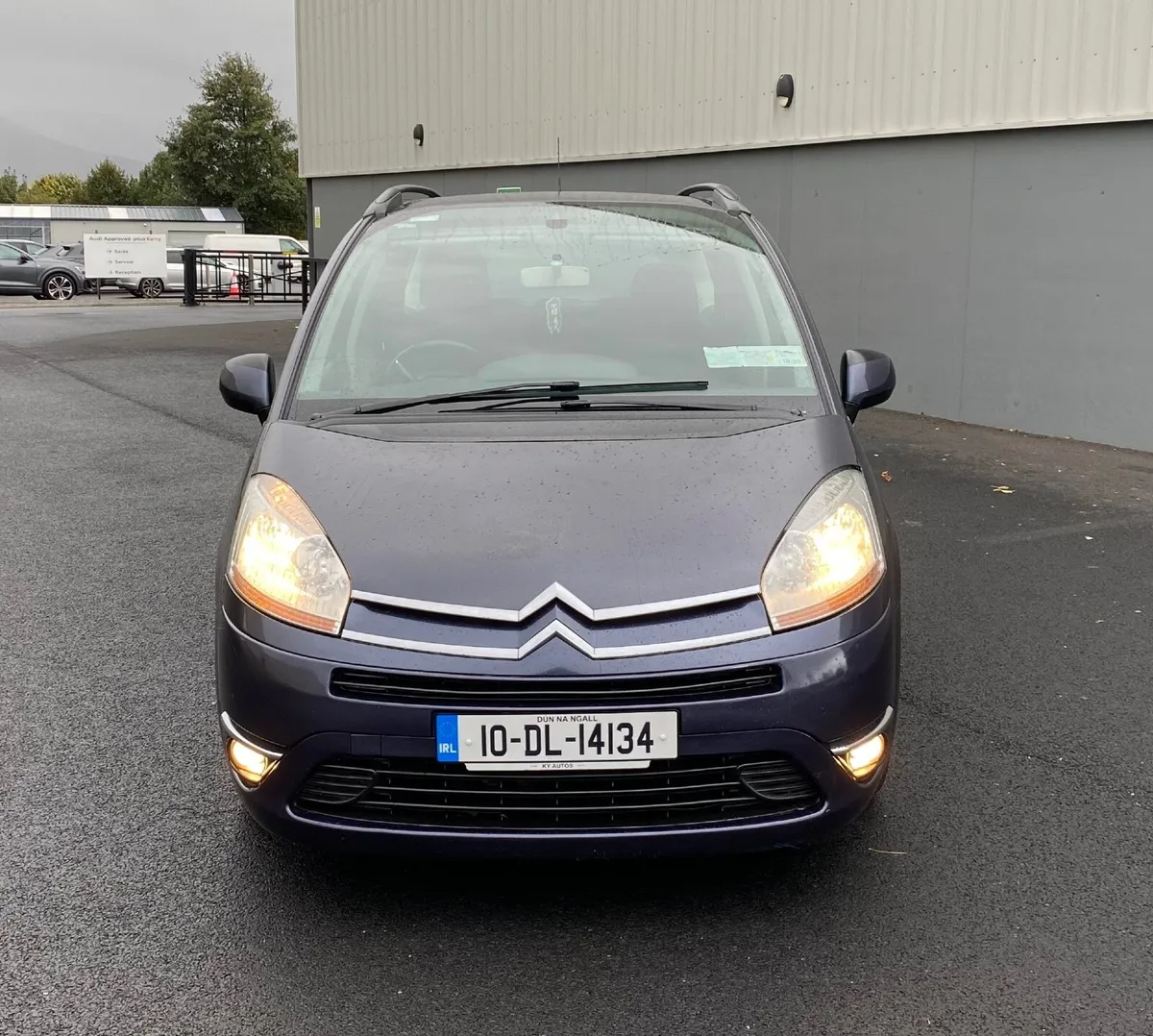 Automatic. 10 Citroen Picasso Diesel. €1650 Ono - Image 2