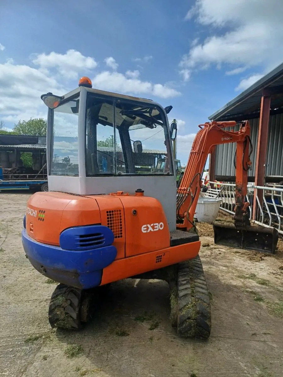 HITACHI EX30 - Image 1