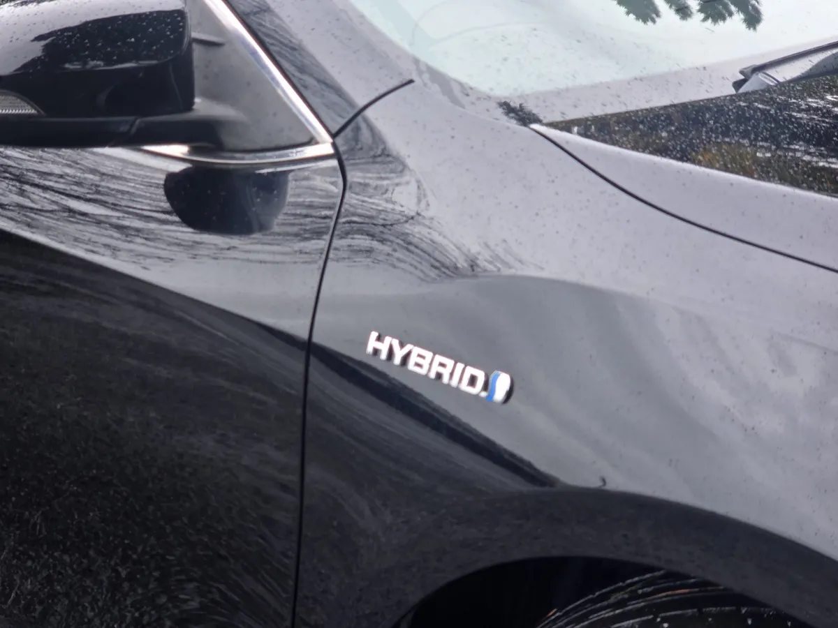 Toyota Camry - Image 4