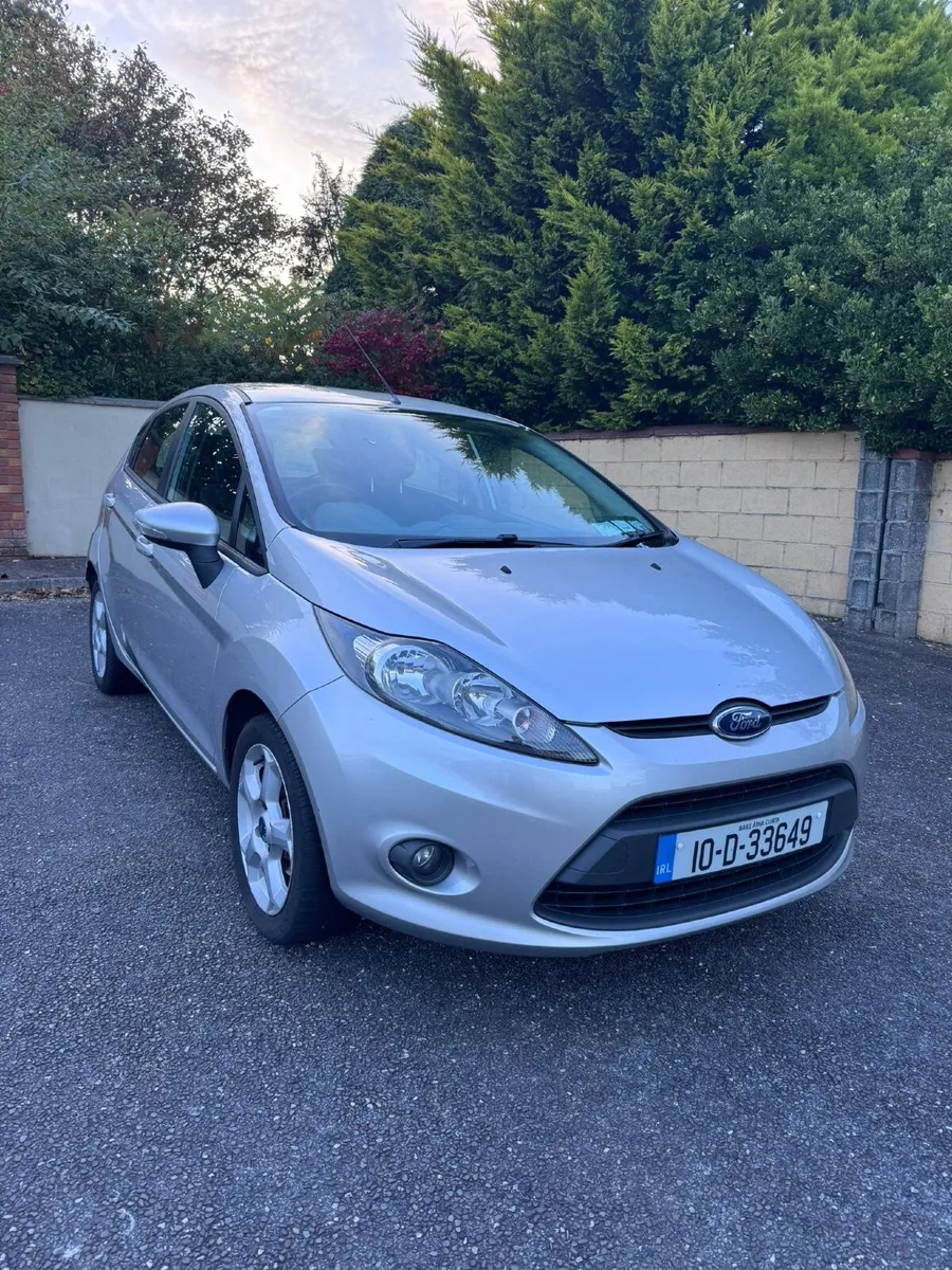 Ford Fiesta 2010 - Image 1