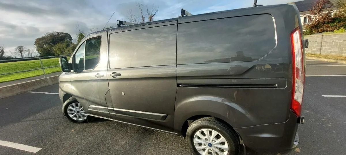 Ford Transit Custom - Image 2