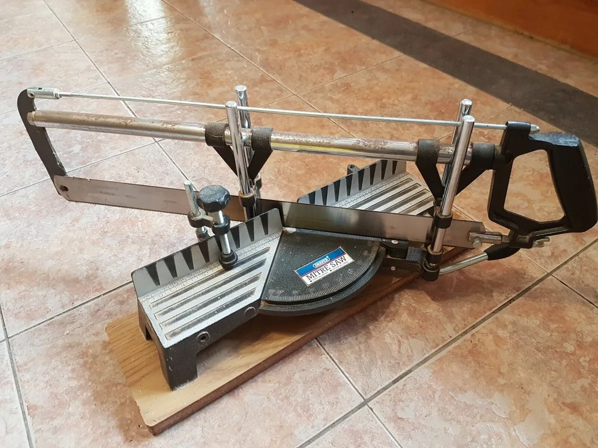 Mitre saw - Image 1