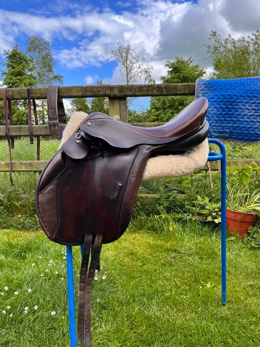 Horse saddle - Image 1
