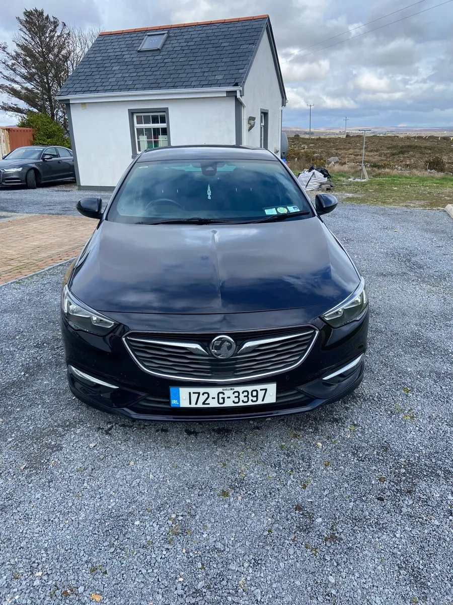 2017 Vauxhall Insignia SRI VX-Line - Image 2