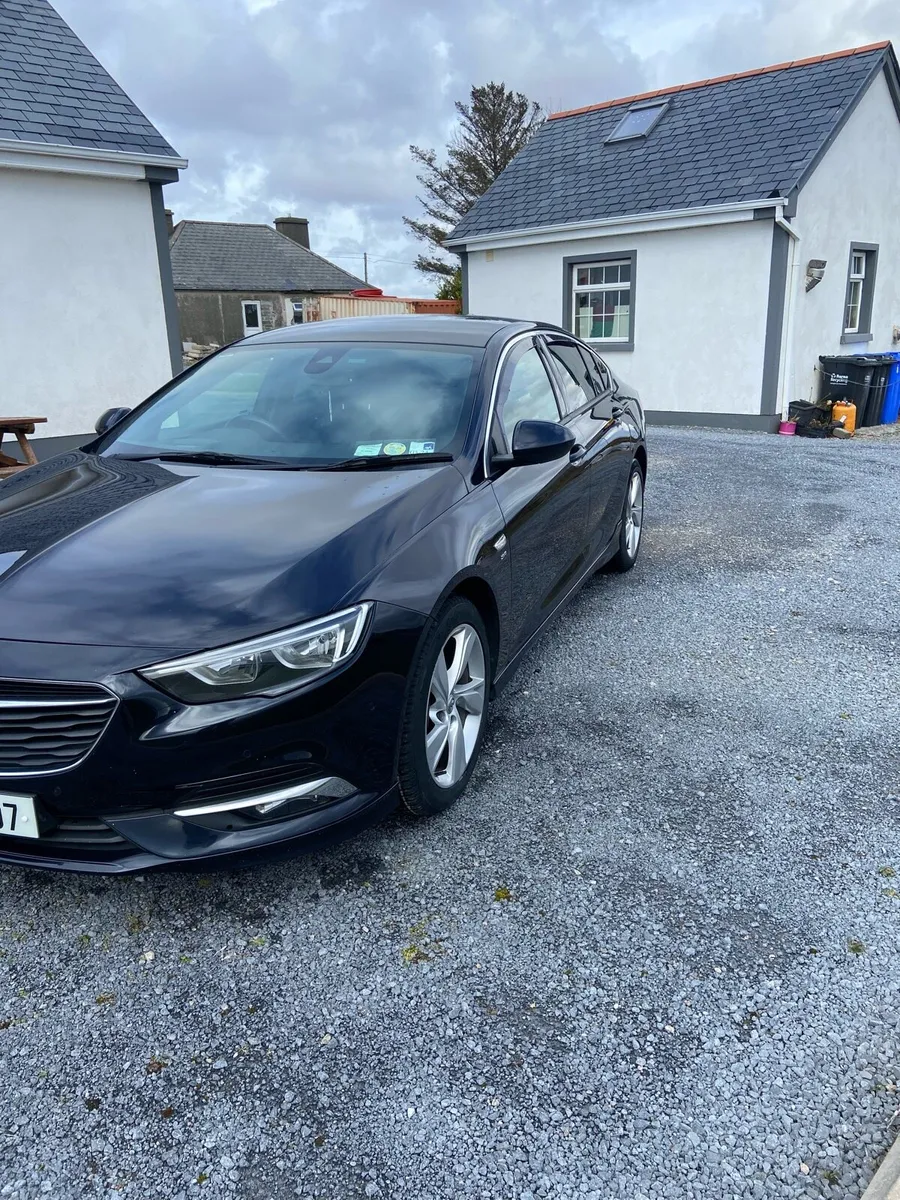 2017 Vauxhall Insignia SRI VX-Line - Image 3