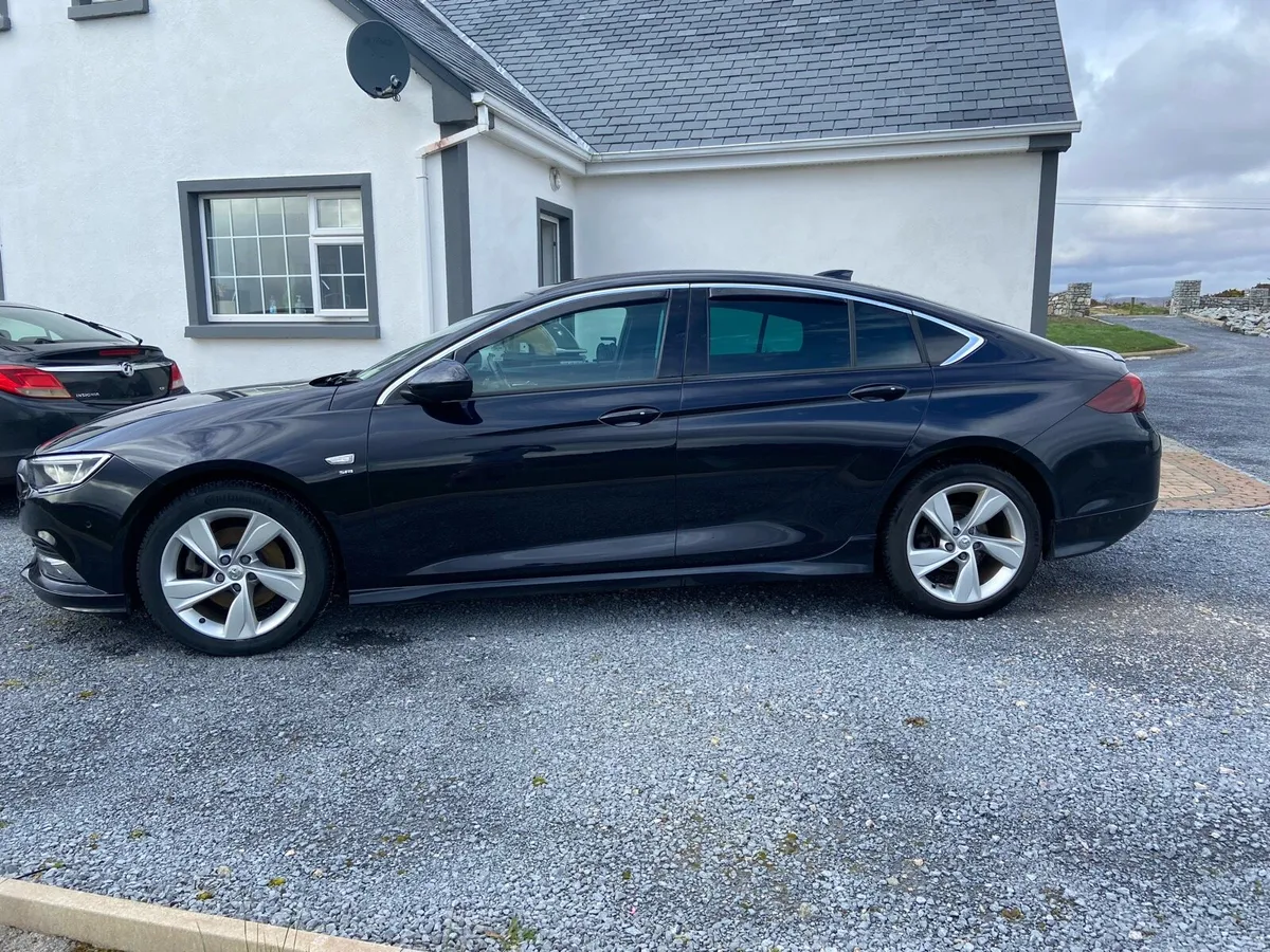 2017 Vauxhall Insignia SRI VX-Line - Image 4
