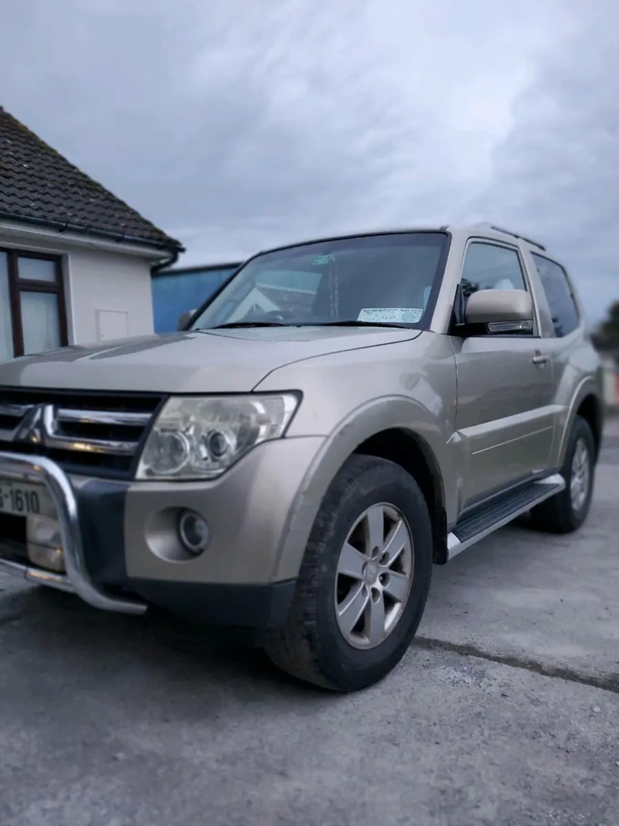Mitsubishi pajero - Image 2