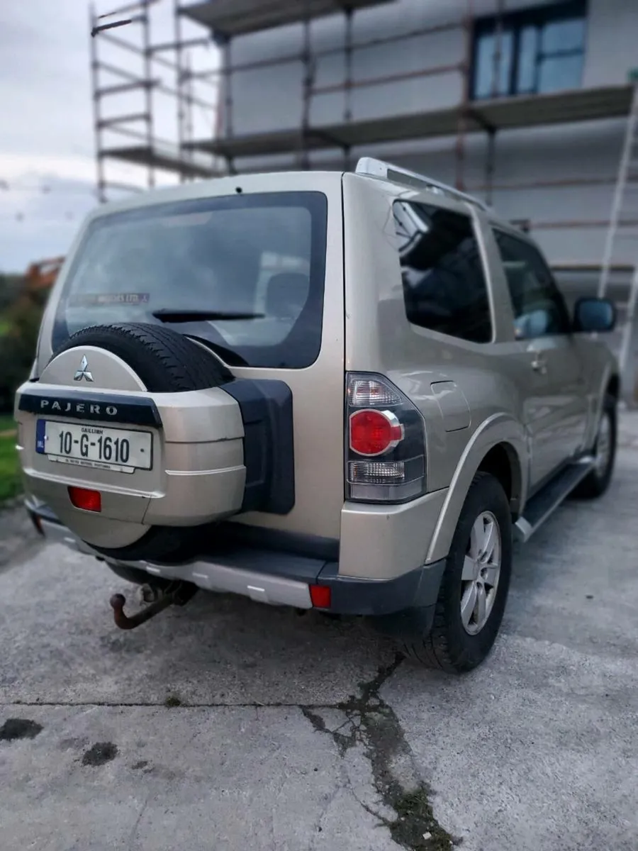 Mitsubishi pajero - Image 4