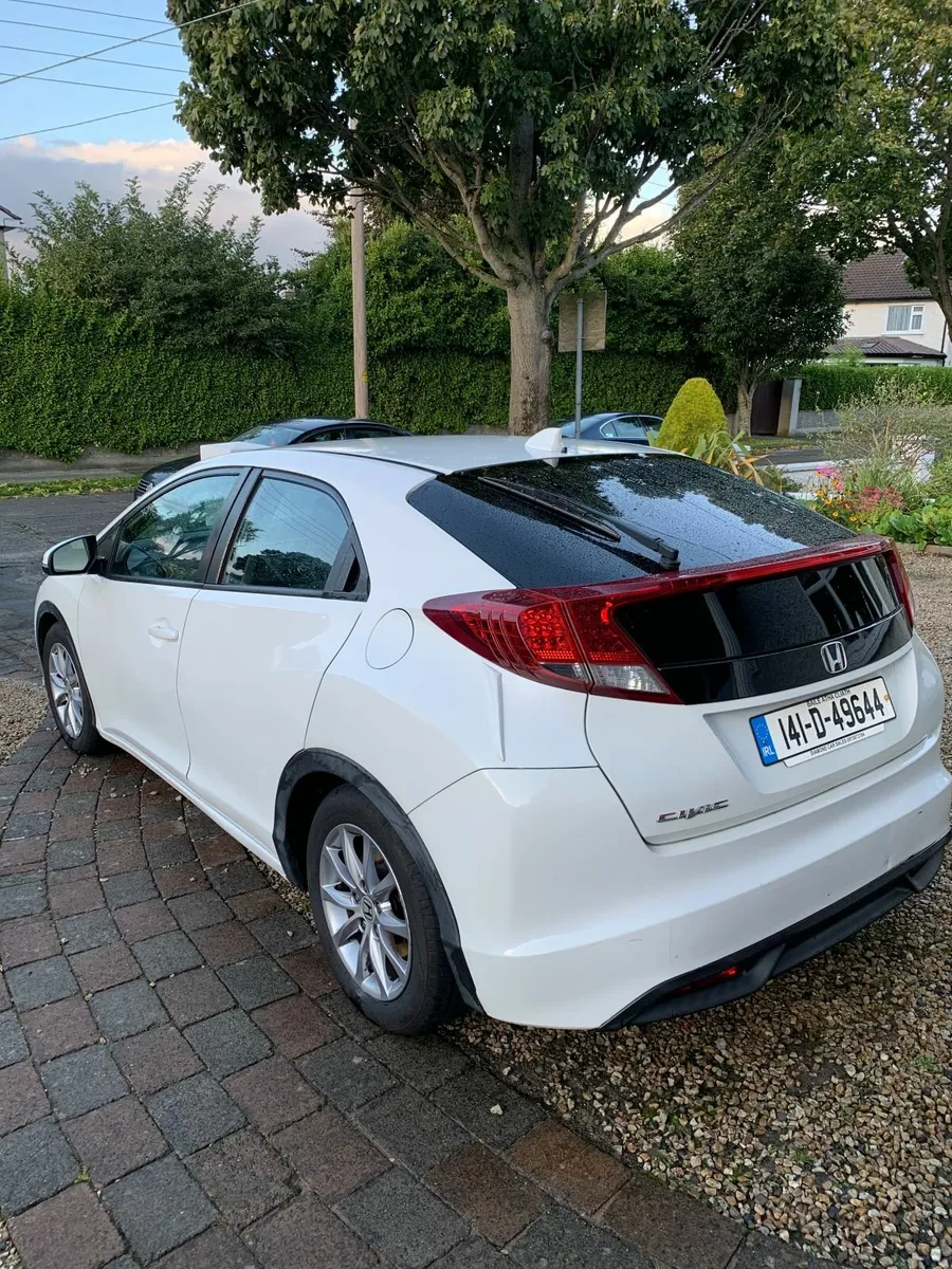 Honda Civic 2014 - Image 1