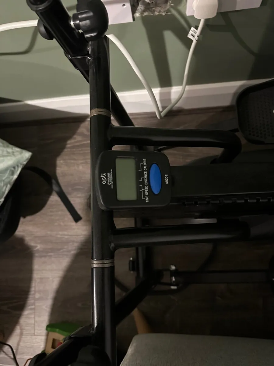 Exercise bike - Image 1