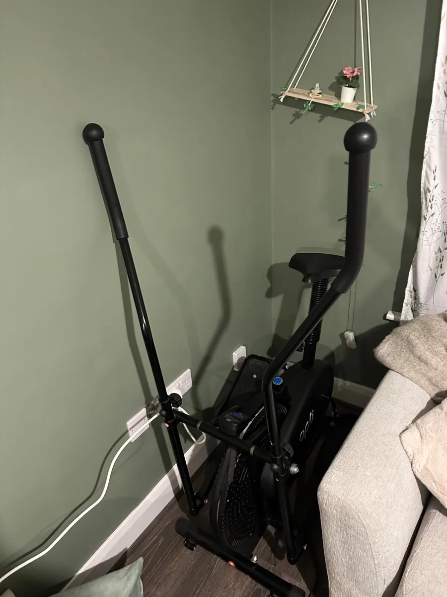 Exercise bike - Image 2