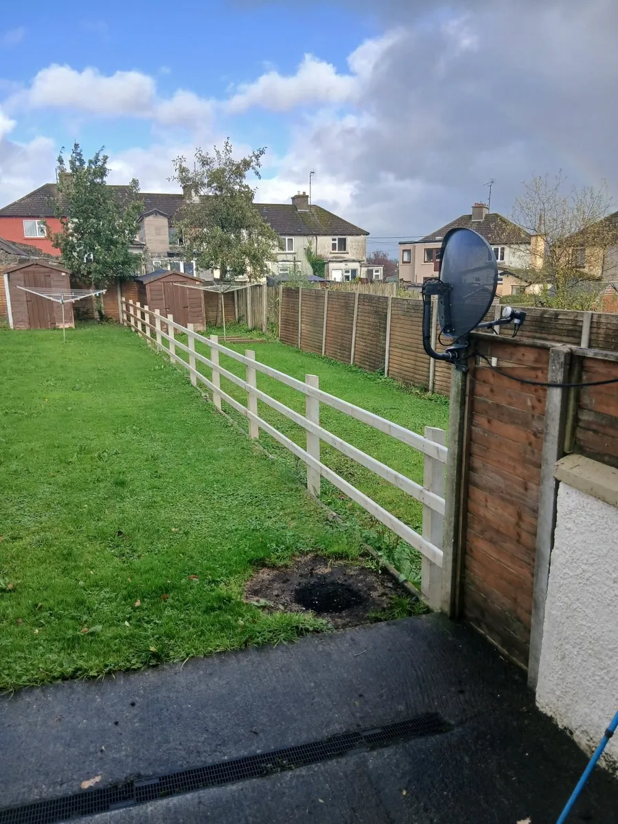 Timber fence - Image 1