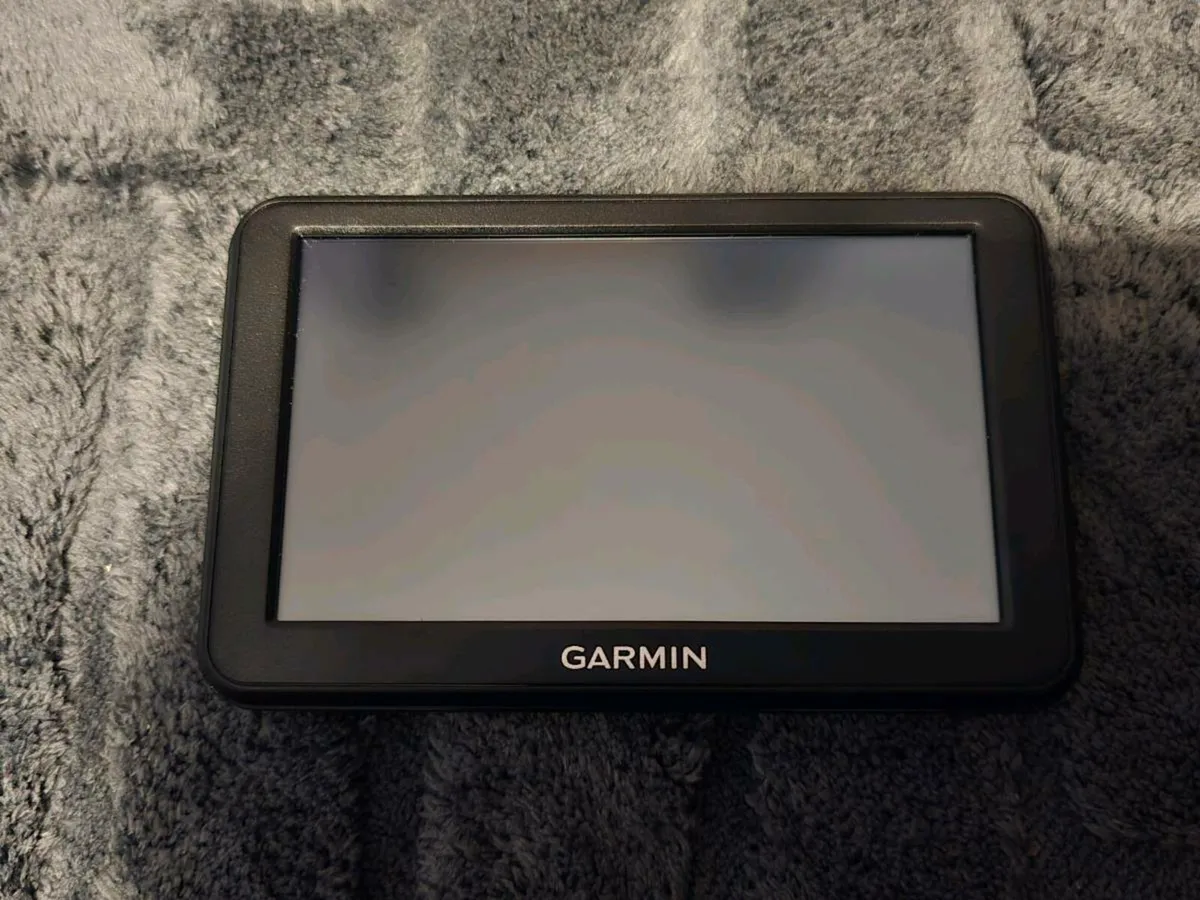 🚗 Brand New Garmin NUVI50LM Car GPS – Plug In & G - Image 2