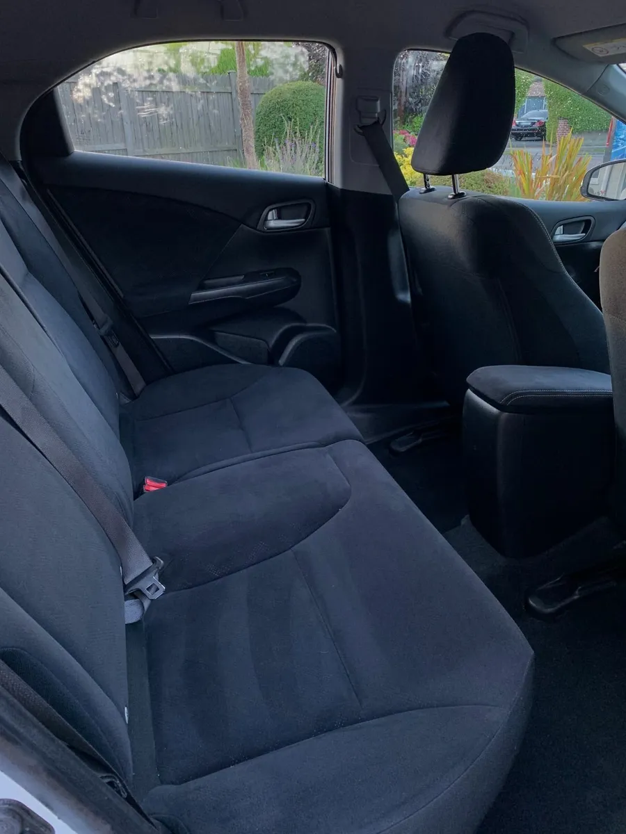 Honda Civic 2014 - Image 3