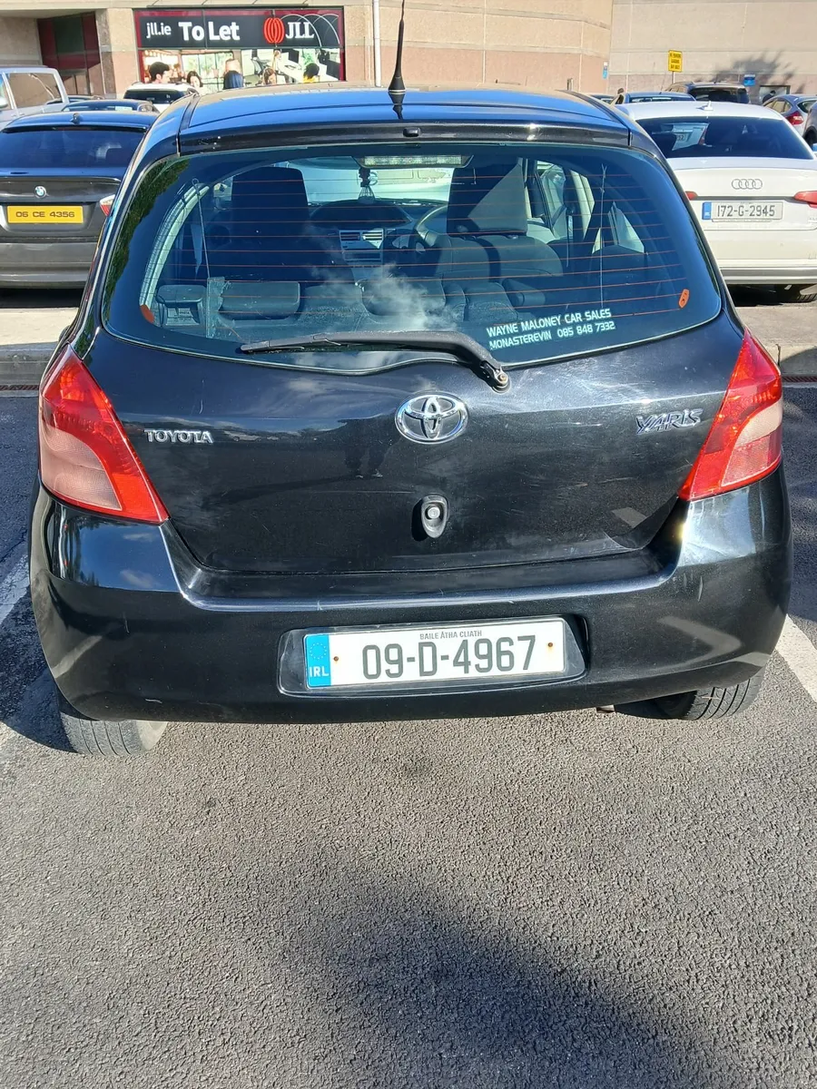 Toyota Yaris 2009 - Image 4