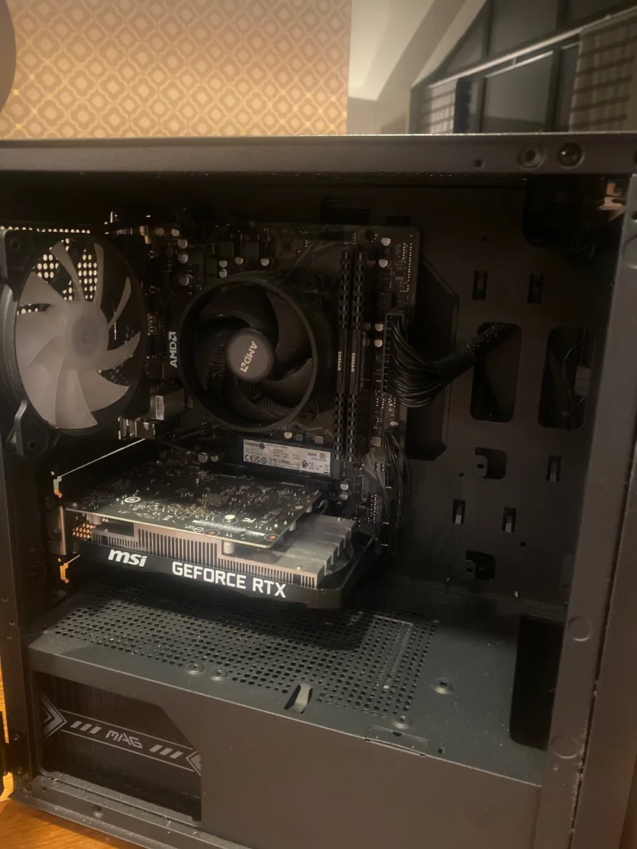 Gaming computer - Image 1