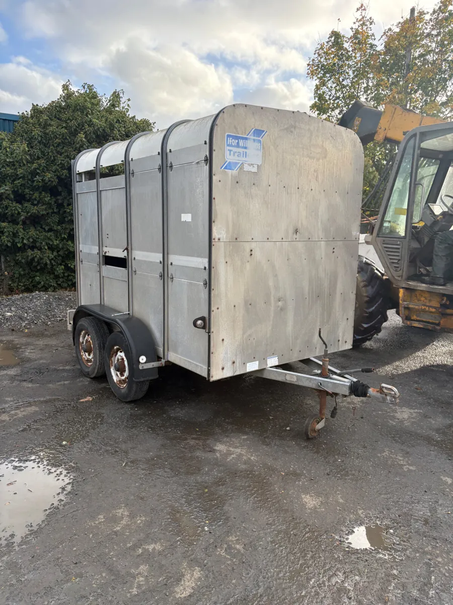 Ifor Williams 8x5 cattle trailer - Image 1