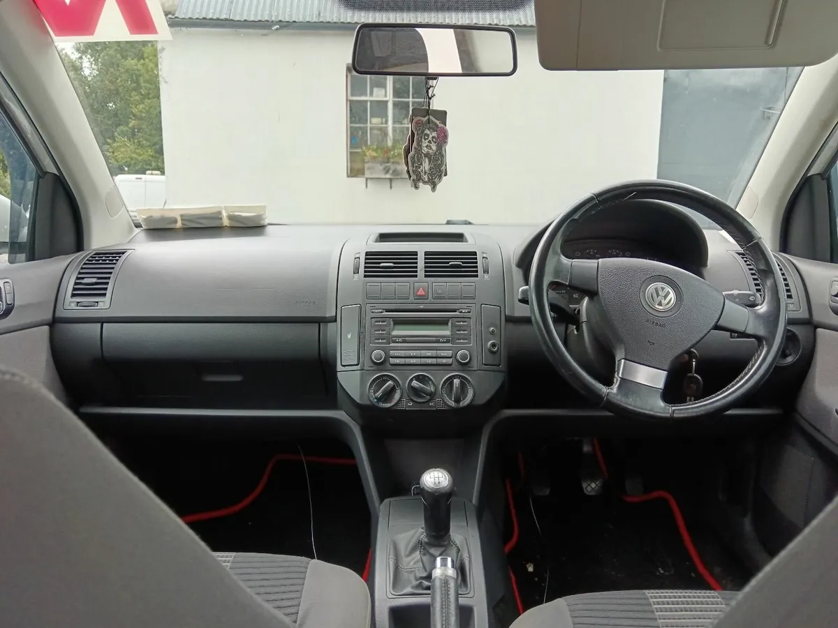 Volkswagen Polo 2008 - Image 2
