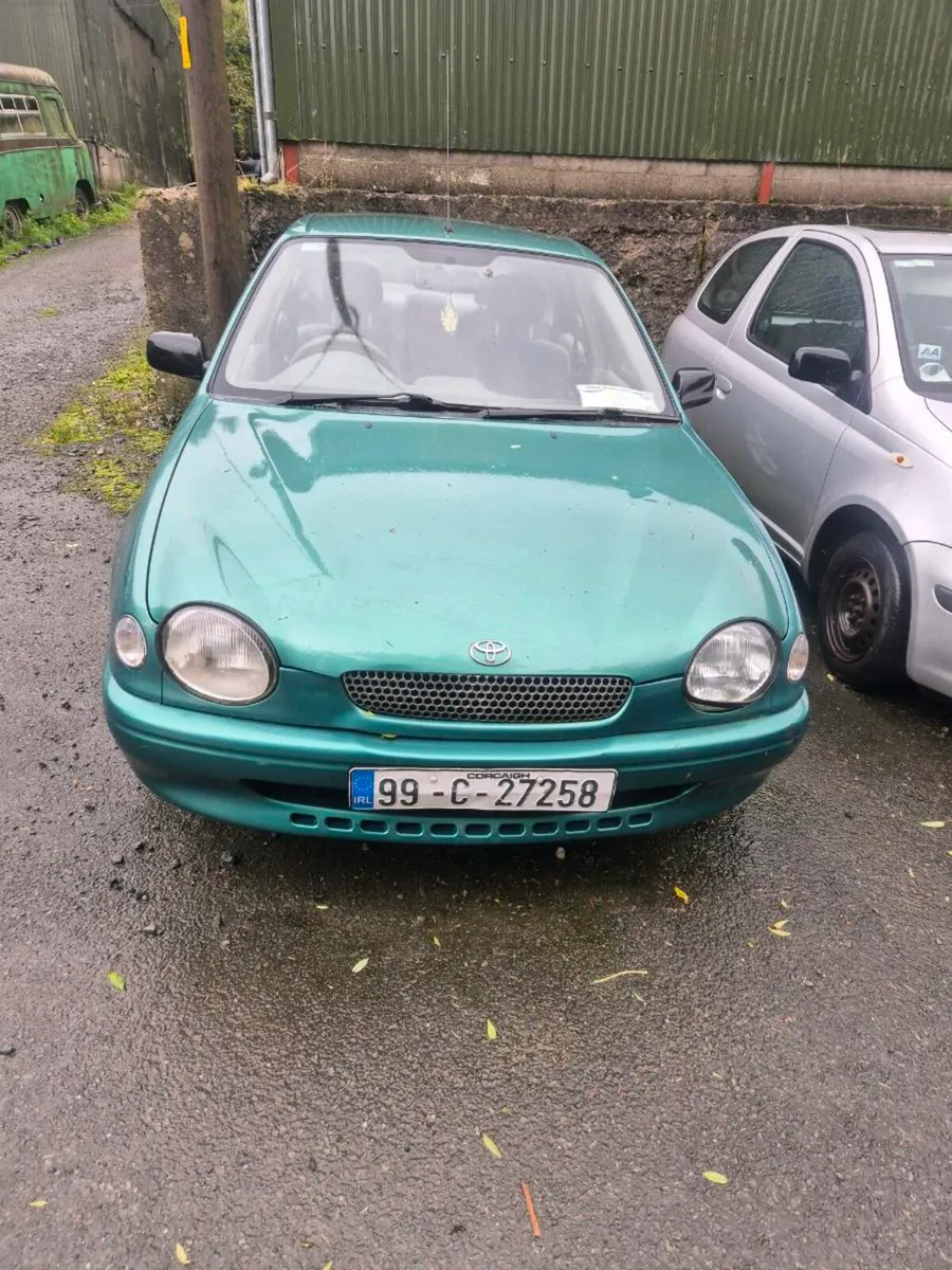 Classic Toyota corrolla - Image 3