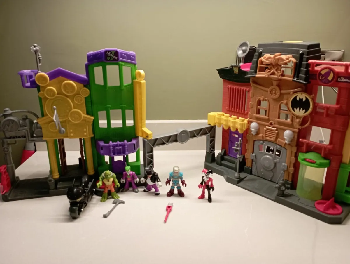Batman caves and toys Imaginex - Image 1