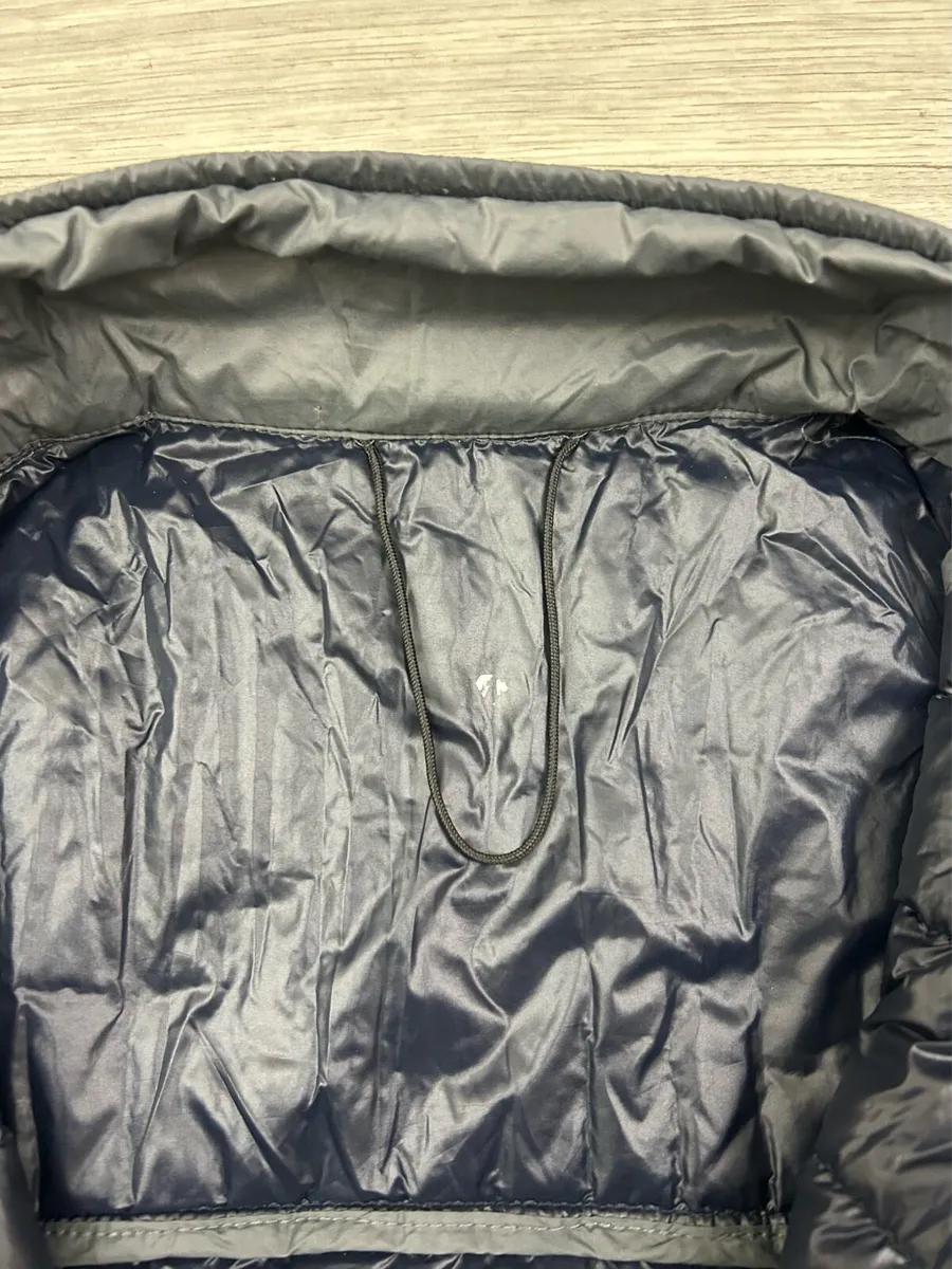 Michael Kors Down Filled Puffer Jacket Mens Medium - Image 4