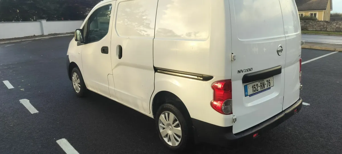 Nissan NV200 2015 - Image 2
