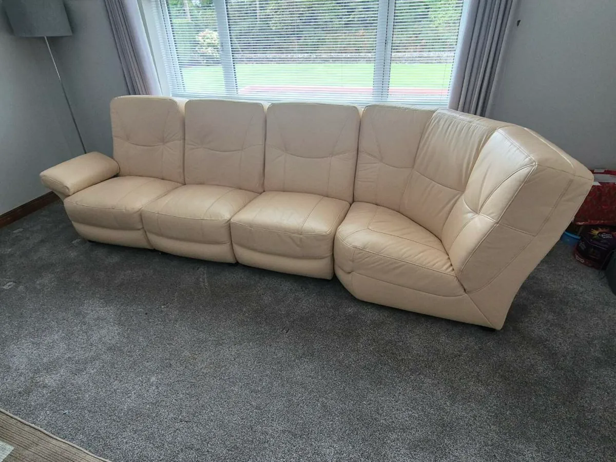 Sofa Set - Image 1
