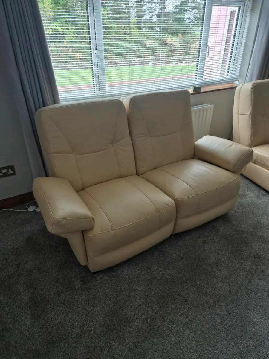 Sofa Set - Image 3