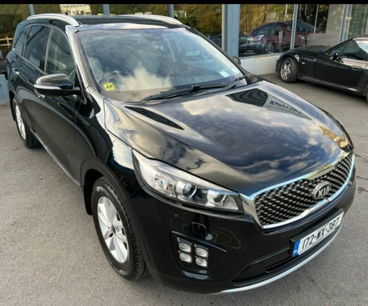 Kia Sorento 2017 - Image 1