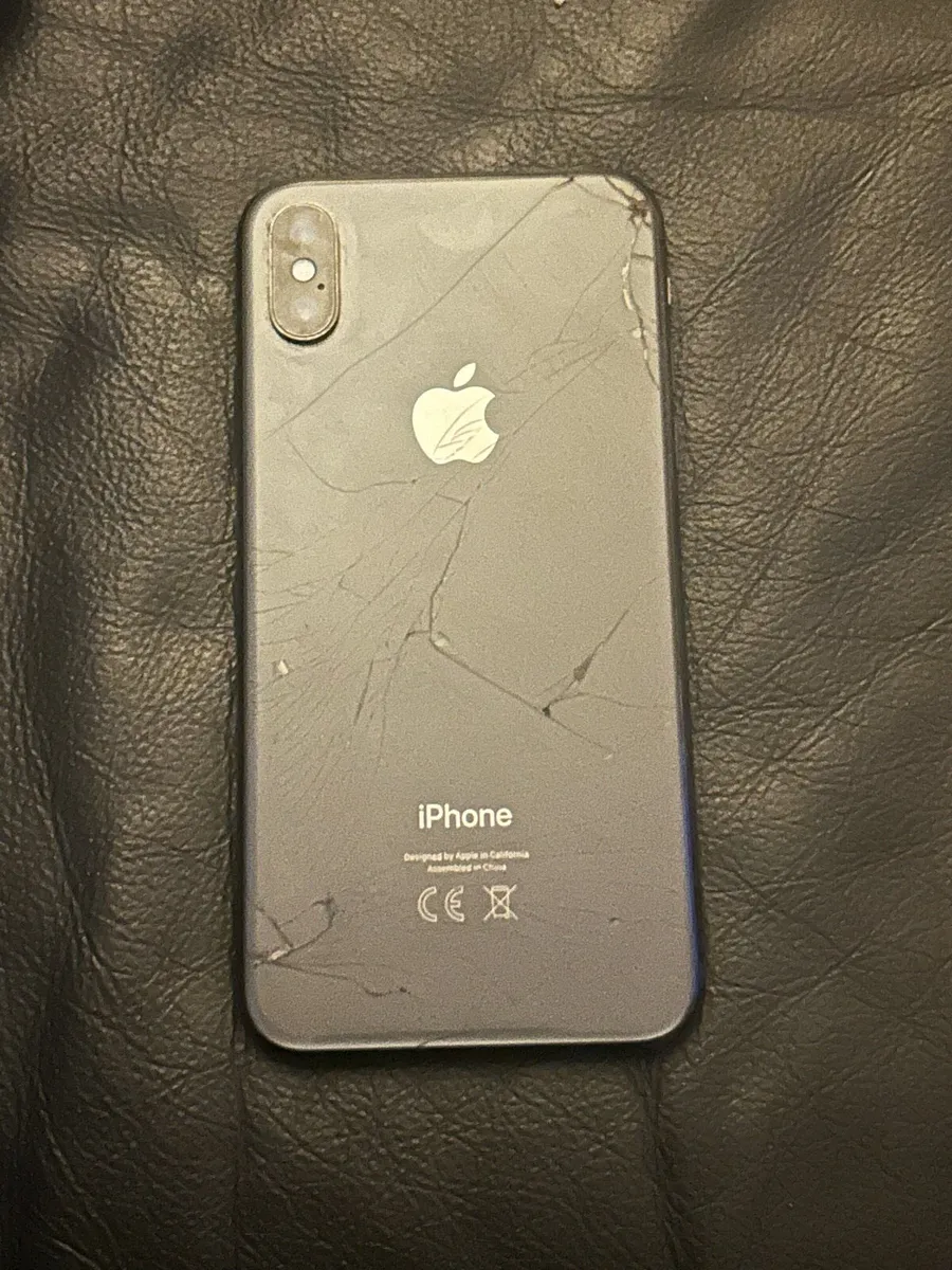 iPhone 10 - Image 2