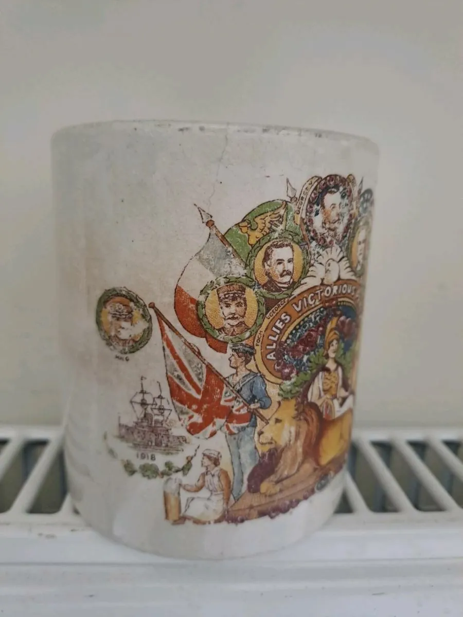 Commemorative mug WW1 celebratory - Image 2