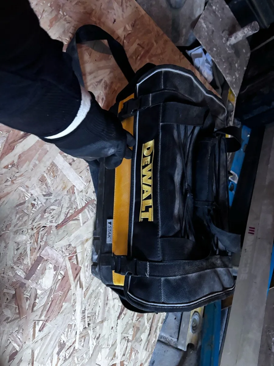 Dewalt tool bag - Image 2