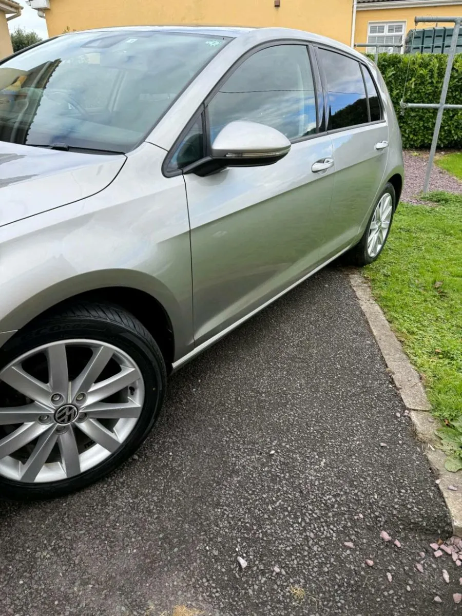 Volkswagen Golf MK 7 1.4 L Highline 7 Speed DSG - Image 2