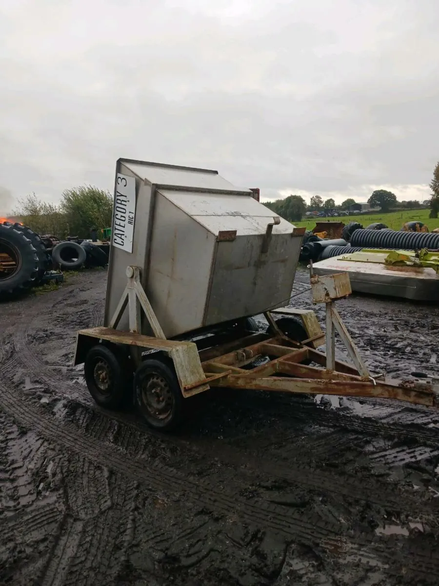Skip trailer - Image 1