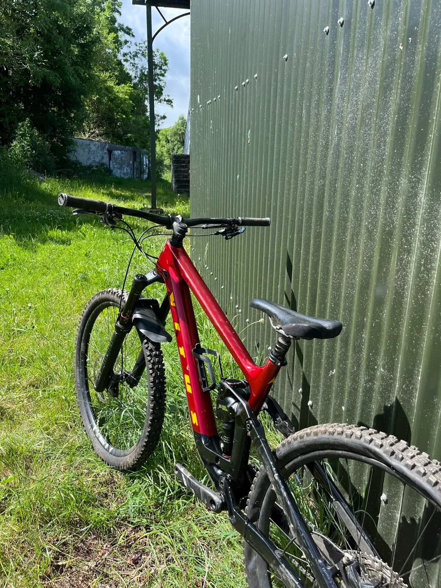 Vitus sommet mountain bike - Image 1