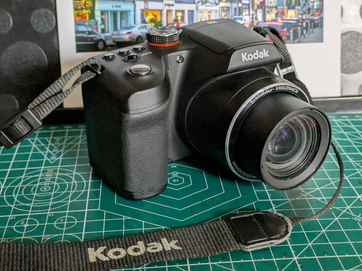 Kodak easyshare Z501014MP CCD sensor camera - Image 4