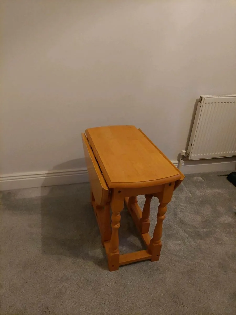 Coffee table - Image 1