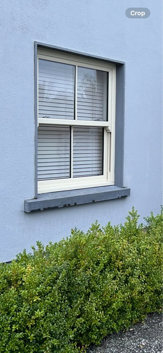 5 x Venetian Blinds - Image 1