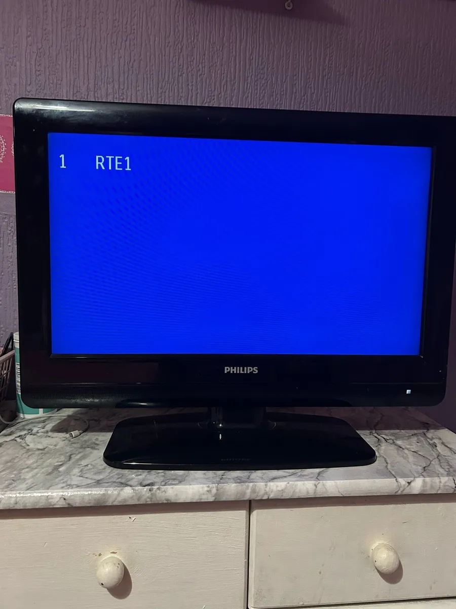 PHILIPS 22INCH TV - Image 2