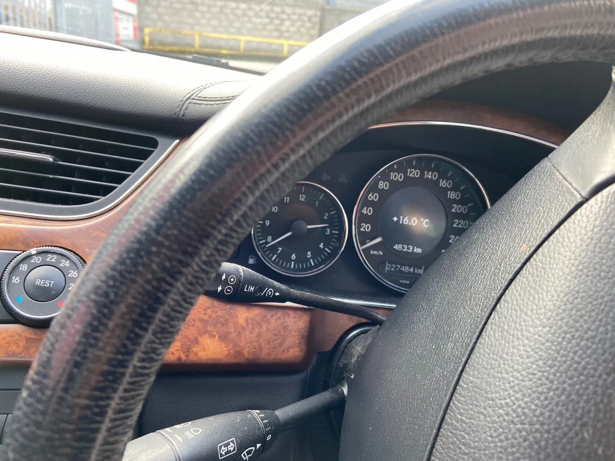 Mercedes-Benz CLS 2007 - Image 3
