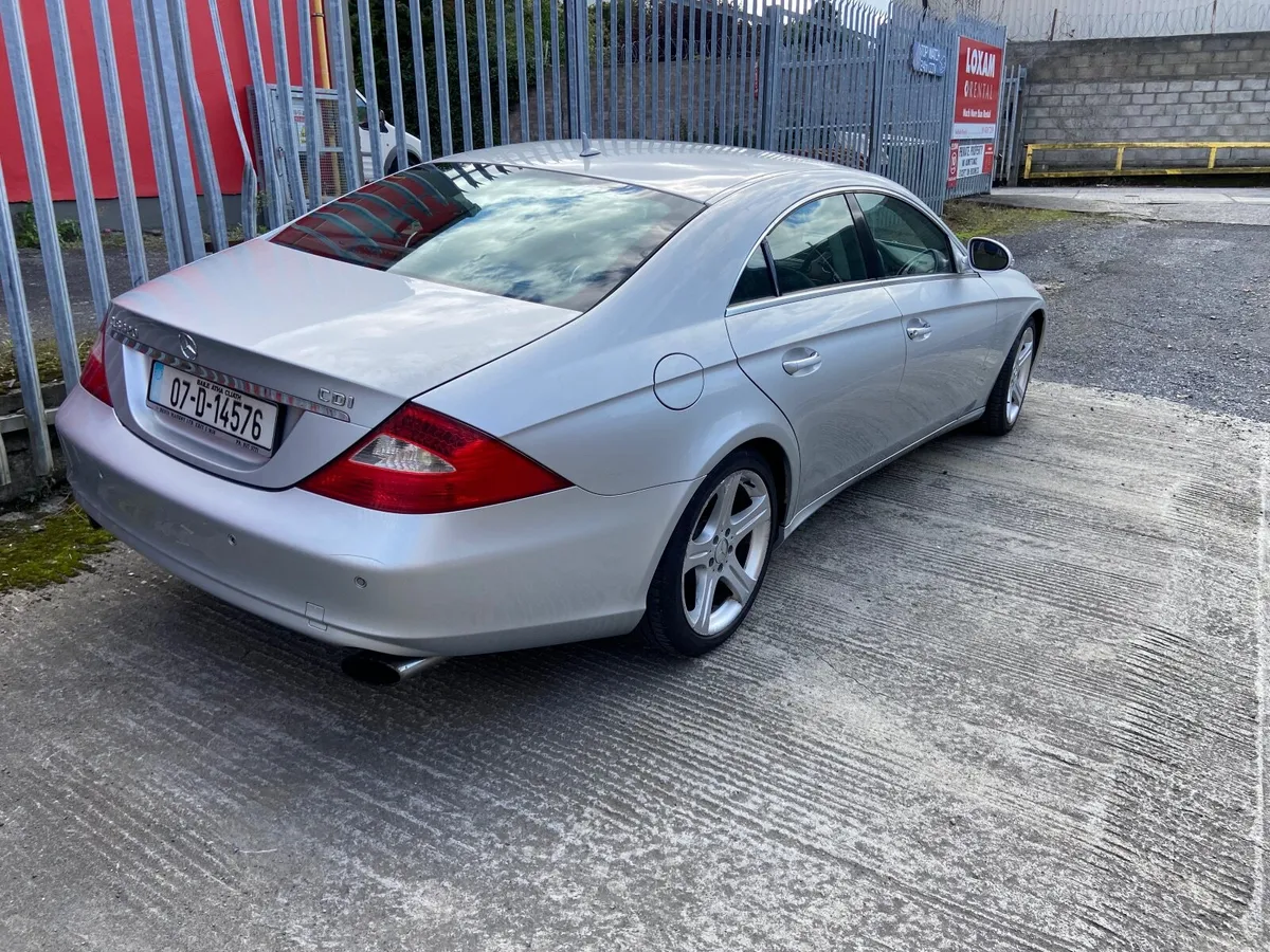 Mercedes-Benz CLS 2007 - Image 1