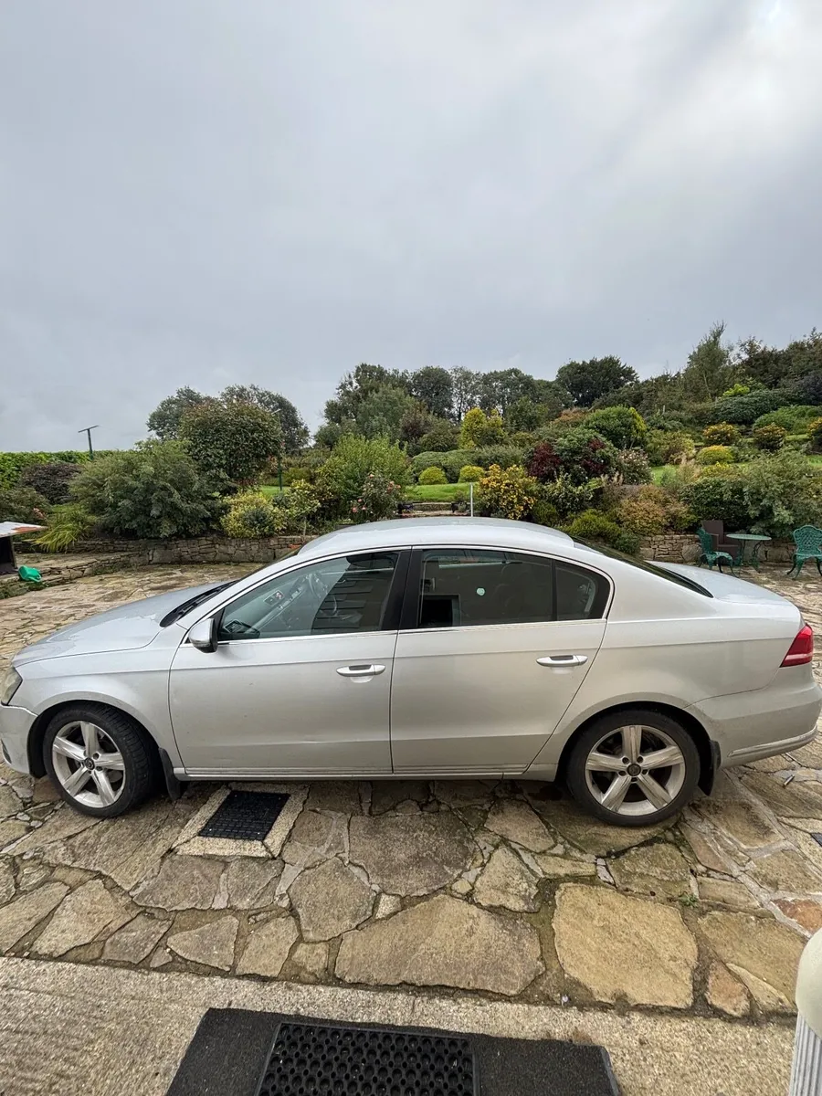 Volkswagen Passat 2012 - Image 1