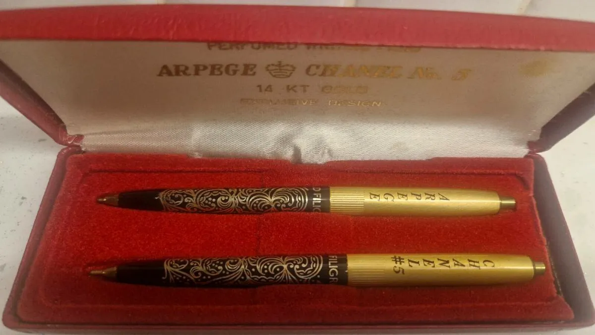 Chanel #5 pens - Image 2