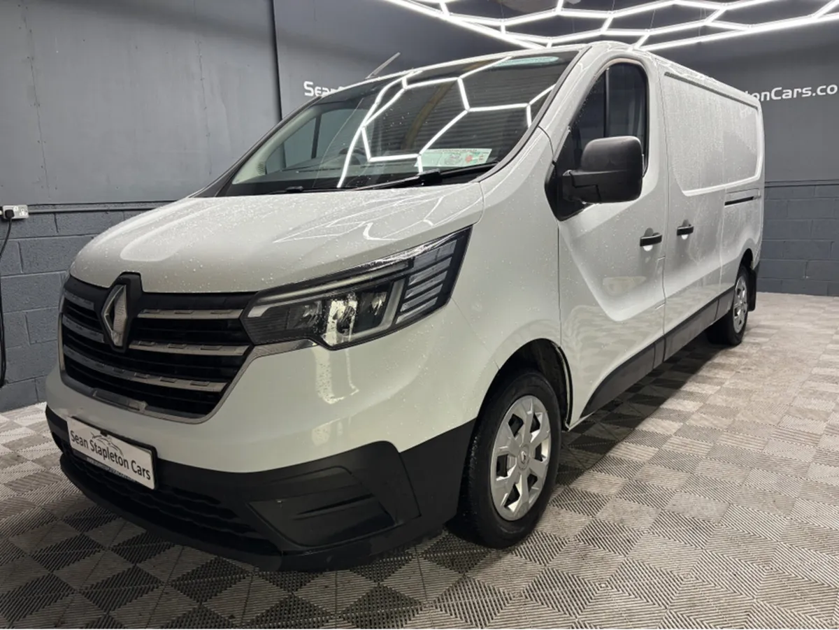 Renault Trafic LL30 BLUE DCI 130 BUSIN BUSINESS+ P - Image 1