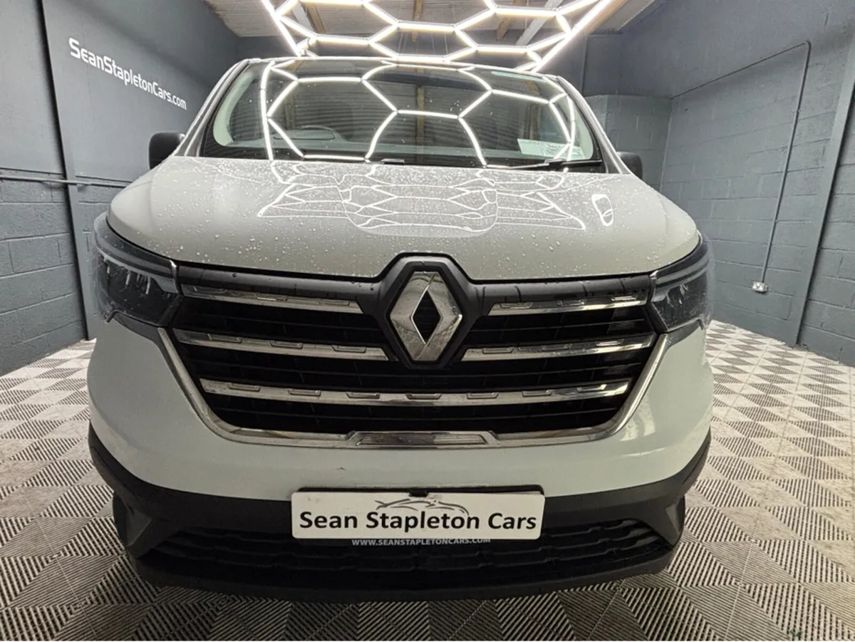 Renault Trafic LL30 BLUE DCI 130 BUSIN BUSINESS+ P - Image 2