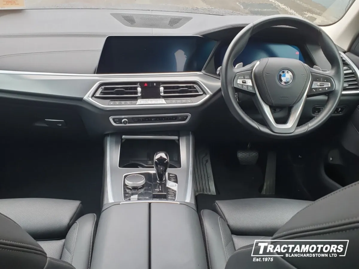 BMW X5 X-DRIVE45E  AUTO - Image 2