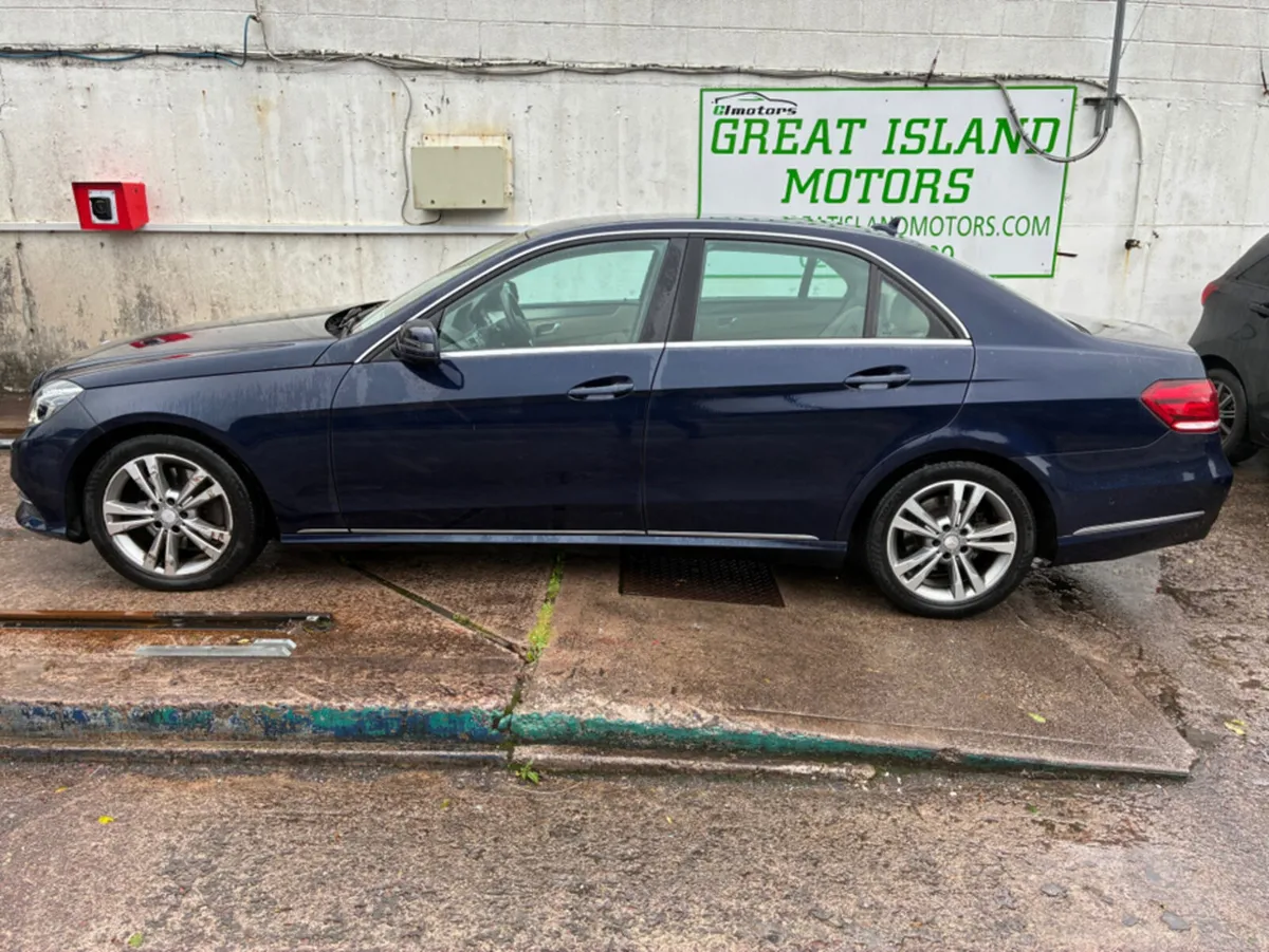 Mercedes-Benz E-Class E SERIES BLUETEC SE 4DR AUTO - Image 4