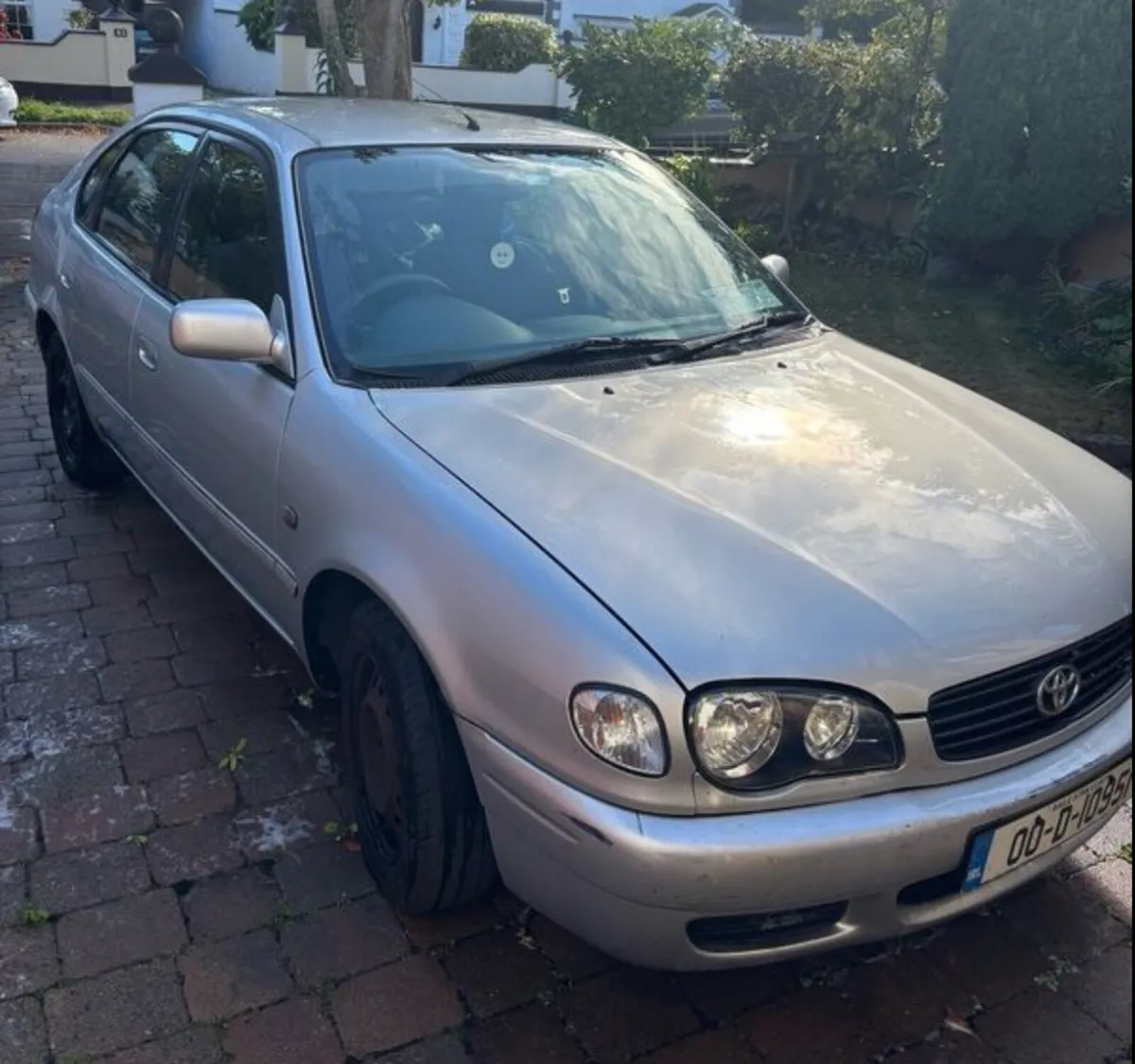 Corolla 00 - Image 2